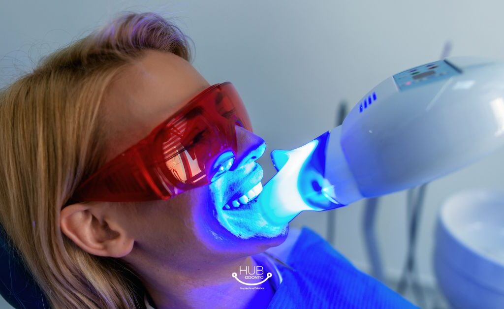 Dentista no Brooklin com atendimento humanizado. A Hub Odonto, localizada na Vila Olímpia, oferece check-up odontológico, limpeza dental, implantes, clareamento dental e odontologia preventiva para moradores e profissionais do Brooklin.