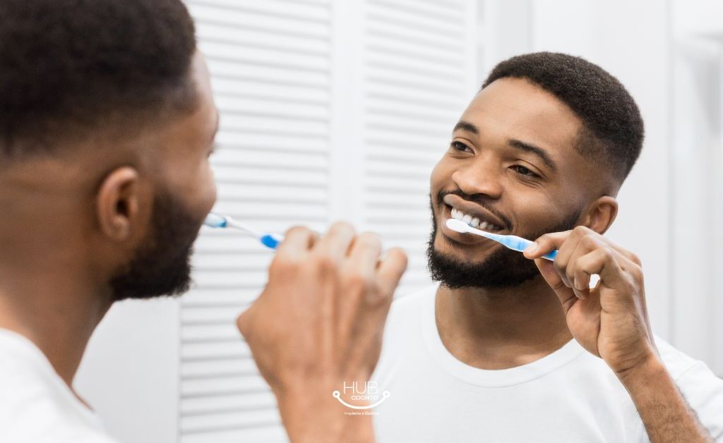 limpeza-dental-brooklin-hub-odonto.jpg